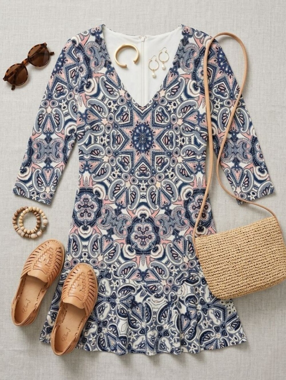 💙EUC Eliza J Beautiful Medallion Floral Print V-neck Flounce Dress, Size 4P